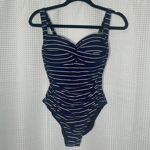 Bond-Eye Australia 1 Piece Bathing Swim Suit Multi-Fit Cup Vacation Resort Sz 8